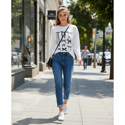 Bow Print Loose White Long Sleeved T-shirt