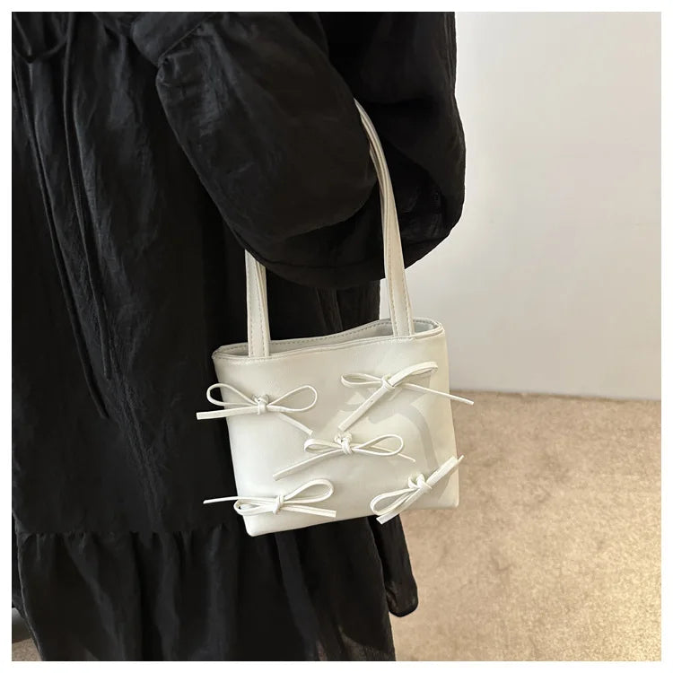 Bow Detail Mini Handbag | Women’s Chain Crossbody Purse | Elegant Evening Bag